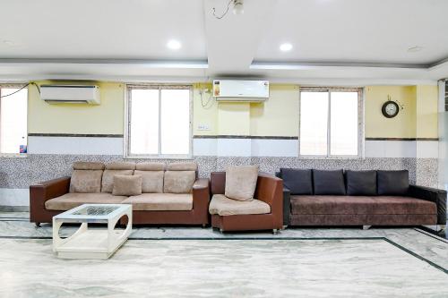 Hotel O The Olive Near City Centre Salt Lake - 편의 시설/서비스