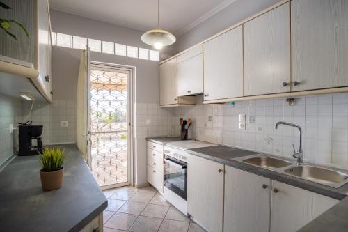 Stefano's Home in Nea Poli