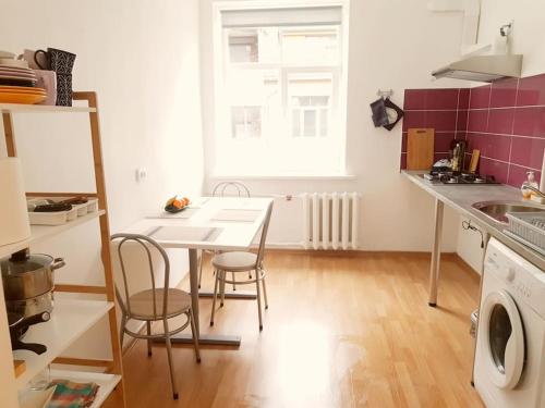 Bright spacious apartment with street parking, Ryga (zdjęcie 4)
