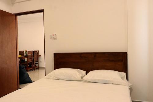 Colombo City Apartment - image 10