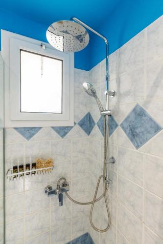 Standard Double with Garden View image 2