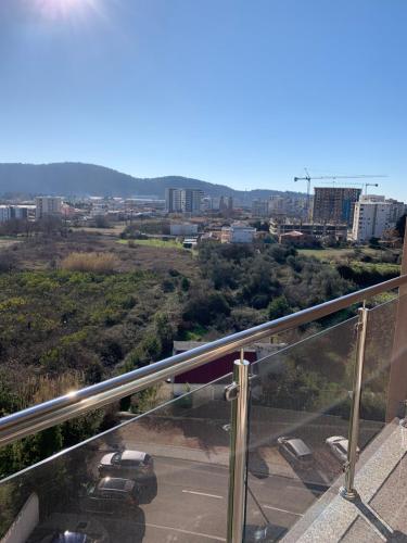 A környék, Mediterranean Studio Escape in Bjelisi