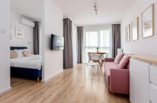 Sala de estar / sala de TV, Nova Letnica Apartment by BookingHost in Letnica