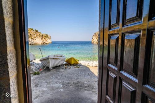 Faskomilo Stone House On The Beach