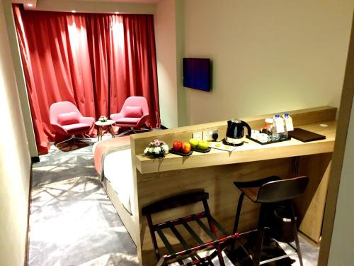 FORTUNE ATRIUM HOTEL, Dubai (photo 6)
