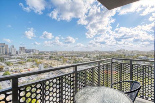 Blueground Wynwood gym roof pool nr dining MIA-98 in Miami, USA