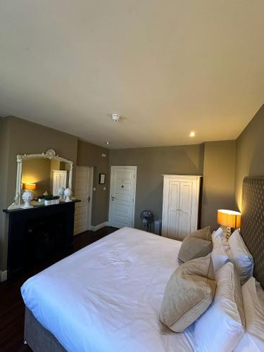 Mulberry Tree Room Type - Double Room