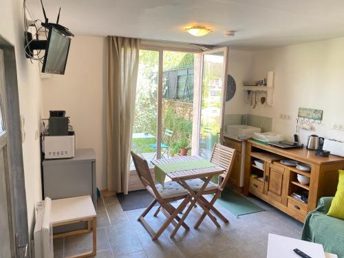 Résidence Les Trois Jardins avec WIFI et Parking gratuit Résidence Les Trois Jardins avec WIFI et Parking gratuit