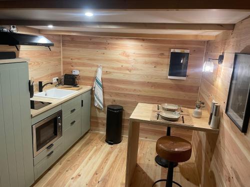 Cabane bien belge avec cinéma et jacuzzi (Cabane bien belge avec cinema et jacuzzi) in 拉恩