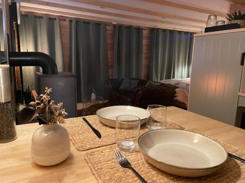 Cabane bien belge avec cinéma et jacuzzi (Cabane bien belge avec cinema et jacuzzi) in 拉恩