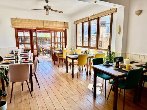 المرافق, فندق Marbel (Hotel Marbel) in كابيبيرا