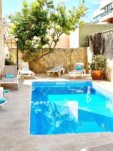 مسبح, فندق Marbel (Hotel Marbel) in كابيبيرا