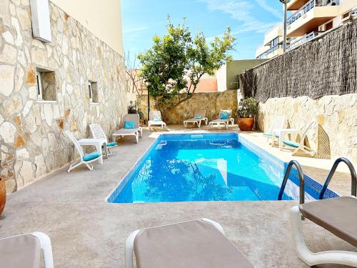 مسبح, فندق Marbel (Hotel Marbel) in كابيبيرا