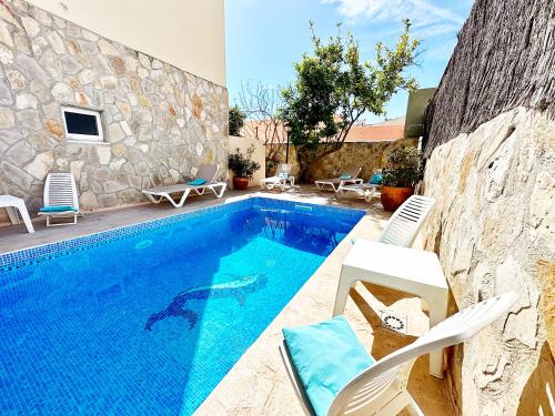 مسبح, فندق Marbel (Hotel Marbel) in كابيبيرا
