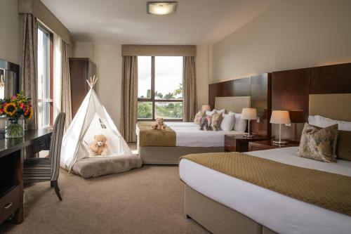 2 double beds