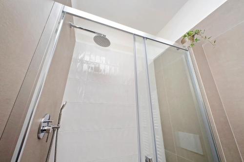 4BNB - Leone IV Apartment - image 12