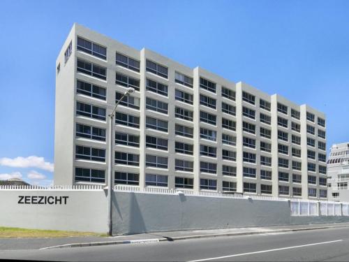 Zeezicht 204 Bloubergstrand - image 4