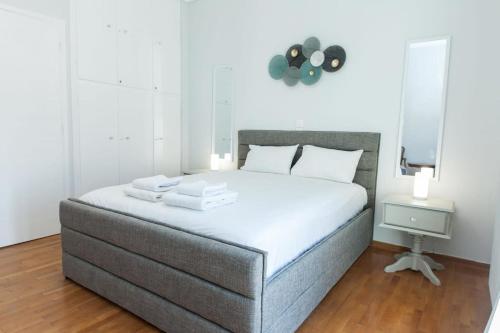 Shades of Athens - image 10