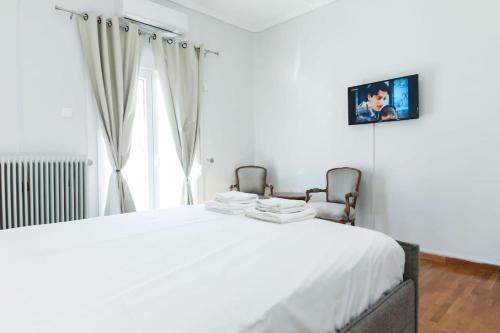 Shades of Athens - image 13