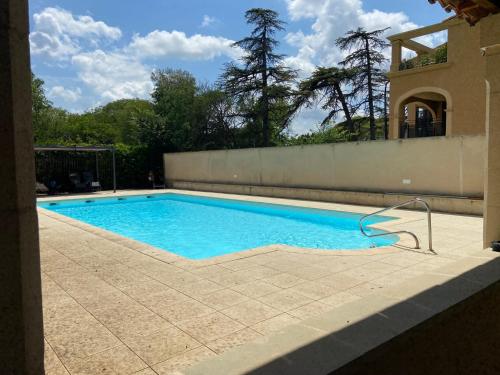 Appartement avec piscine proche centre ville Uzès - Location saisonnière - Uzès