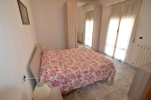 Apartment image 5