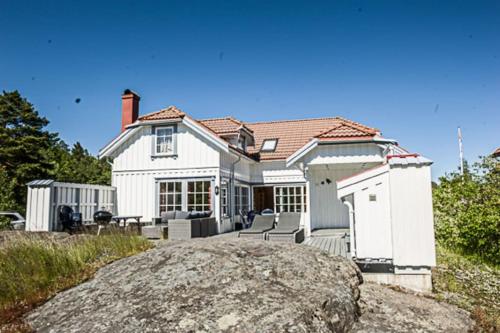 Big Holiday House South of Norway, by the Osean in 耶溫