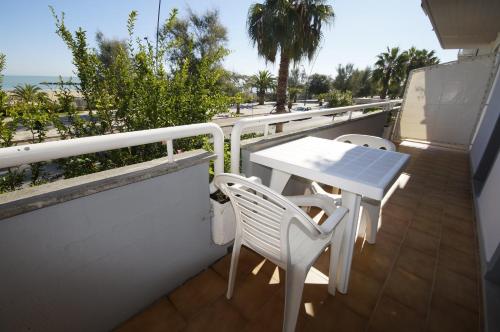 Palazzina Cala Luna - image 2
