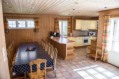 Big Holiday House South of Norway, by the Osean in 耶溫