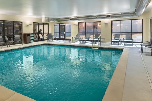 泳池, Fairfield by Marriott Inn & Suites Decatur in 迪卡特