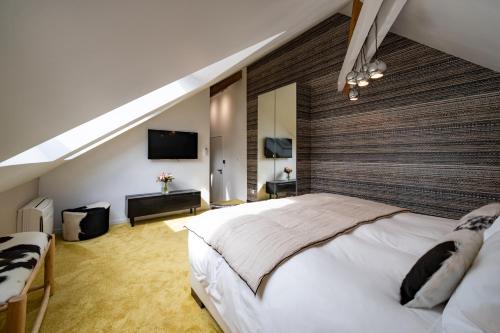 Maison d'Hotes "Les Bulles Dorees" in 永利拿蒙塔