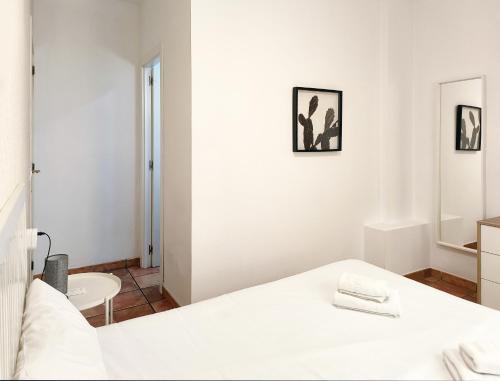 Three-Bedroom Apartment image 5