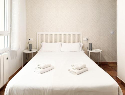 Three-Bedroom Apartment image 7