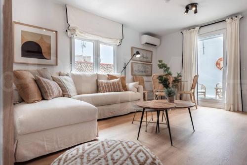 Apartment with Cathedral view & terrace by REMS, Malaga