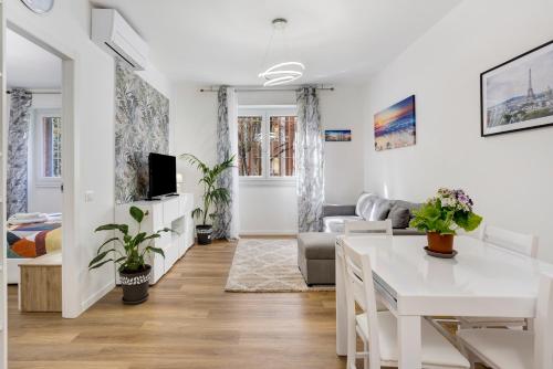 House Global International - Apartment - Nova Milanese