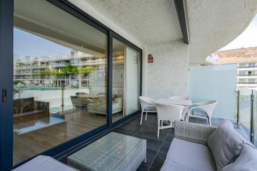 Tranquil Apartment Las Olas - Tap to explore photos