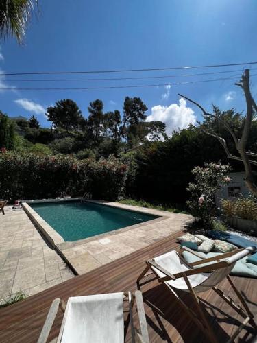 Villa au calme avec piscine, idéal famille(s) - Location, gîte - Marseille