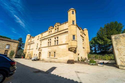 T2 chateau historique - Apartment - Remoulins