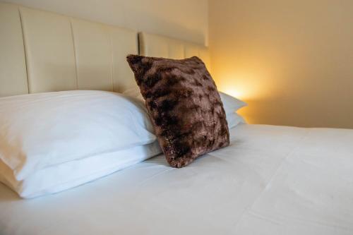 Roger Ground - Studios & Room Only Accommodation - image 9