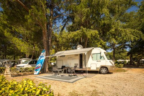 Sleeps 6