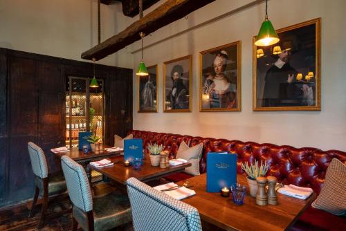 The George Inn & Plaine - image 8