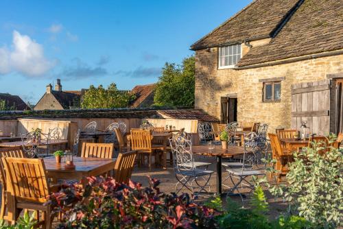 Fasilitas, The George Inn & Plaine in Norton St Philip