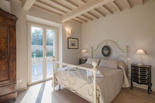 Villa with Private Pool image 7
