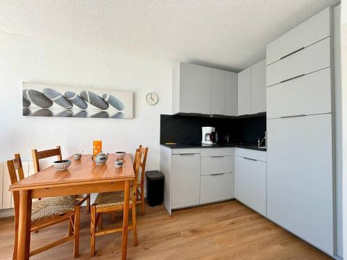 Apartment (4 Adults) image 10