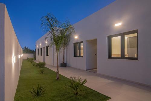 Exterior view, Anantia Villa 2 - Scenic View, 50 m2 infinity pool in Episkopi