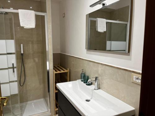 Be Your Home - Stendardi's House - image 6