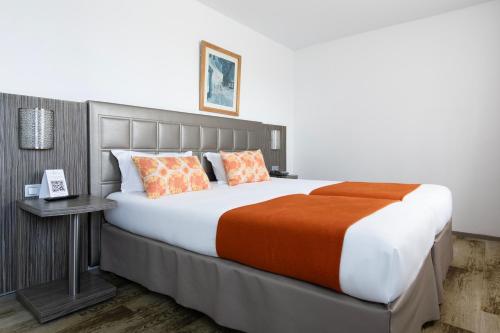 Classic Twin Room