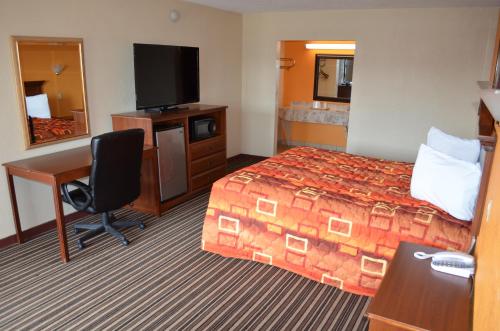 Royal Inn Greenville - image 3
