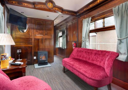 Irt Pullman Carriage - Tap to explore photos