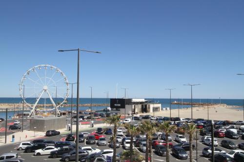appartement 2 pieces avec parking et vue sur la marina