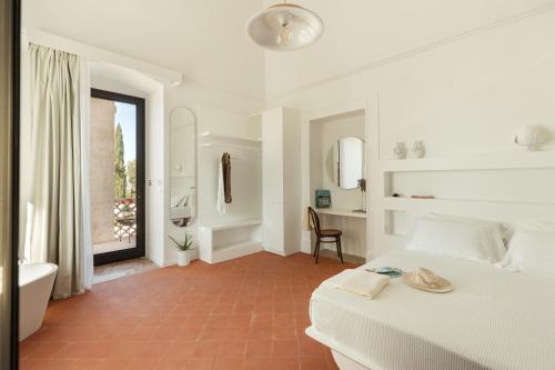 Mastropà Exclusive Resort Room Type - Deluxe King Room